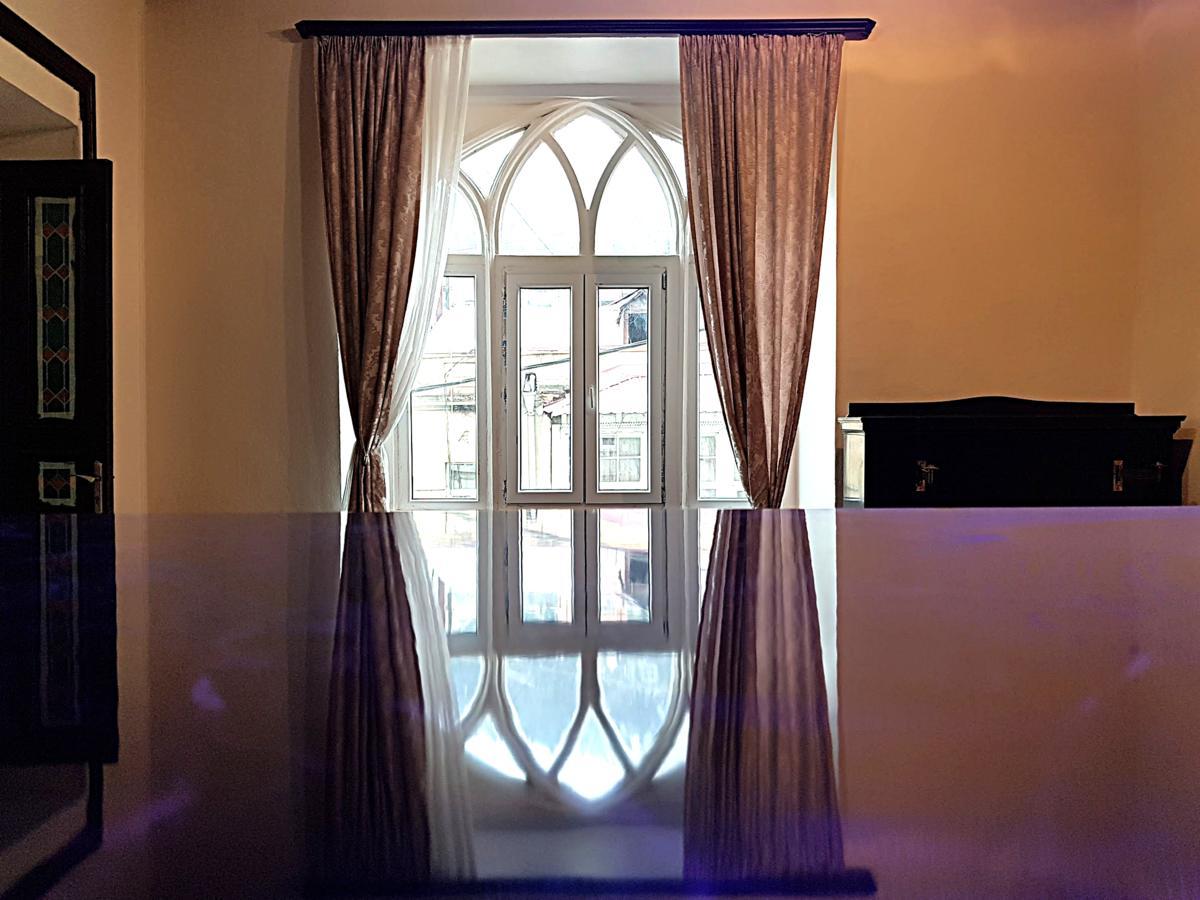 Central Location King Size Bed Tbilisi ภายนอก รูปภาพ