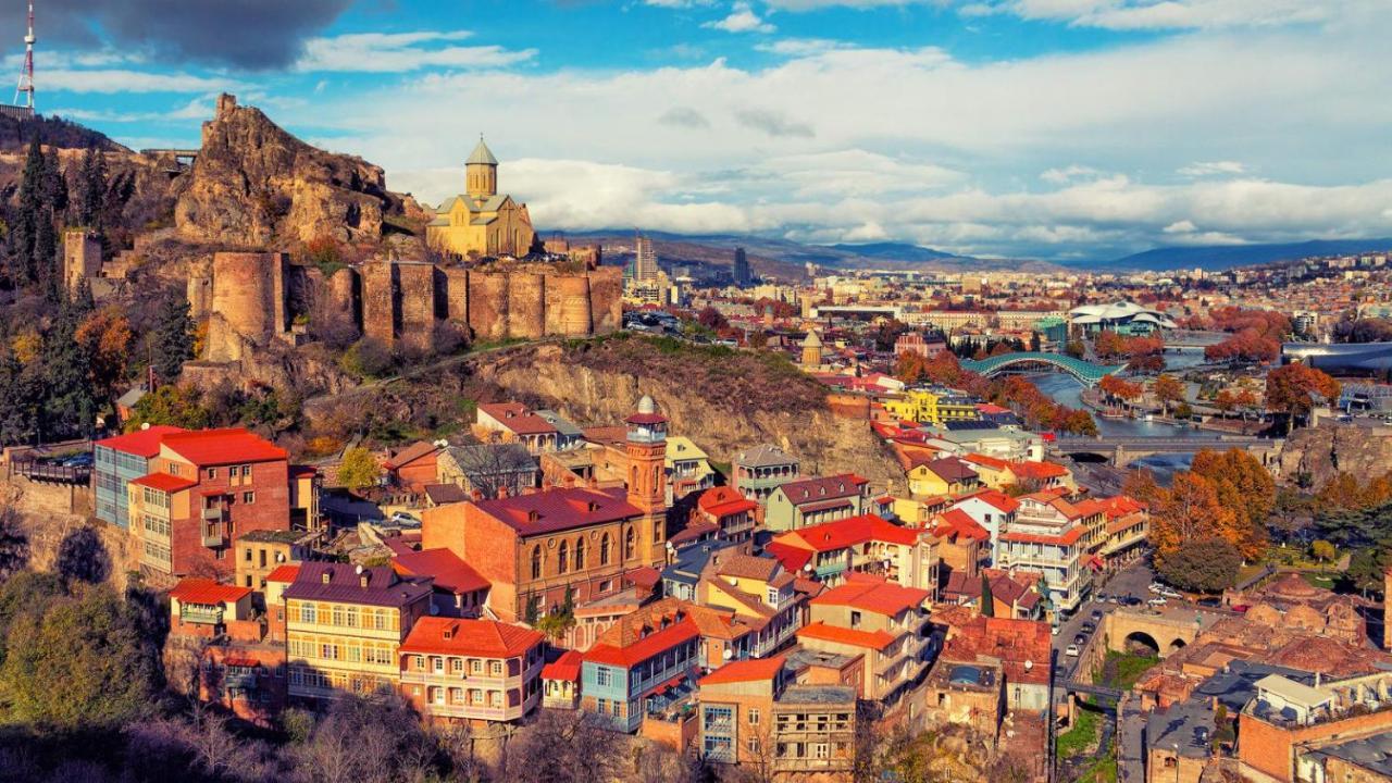 Central Location King Size Bed Tbilisi ภายนอก รูปภาพ
